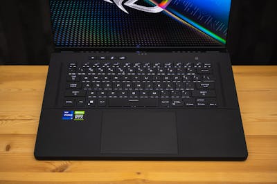 Nieuwe ROG Zephyrus M16 gespot op gelekte foto