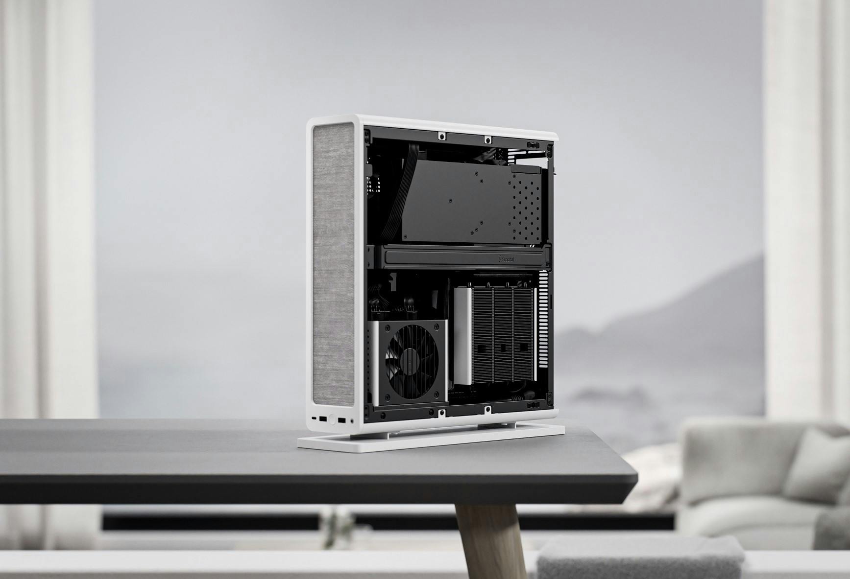 Fractal Design Ridge is slanke en kantelbare computerkast