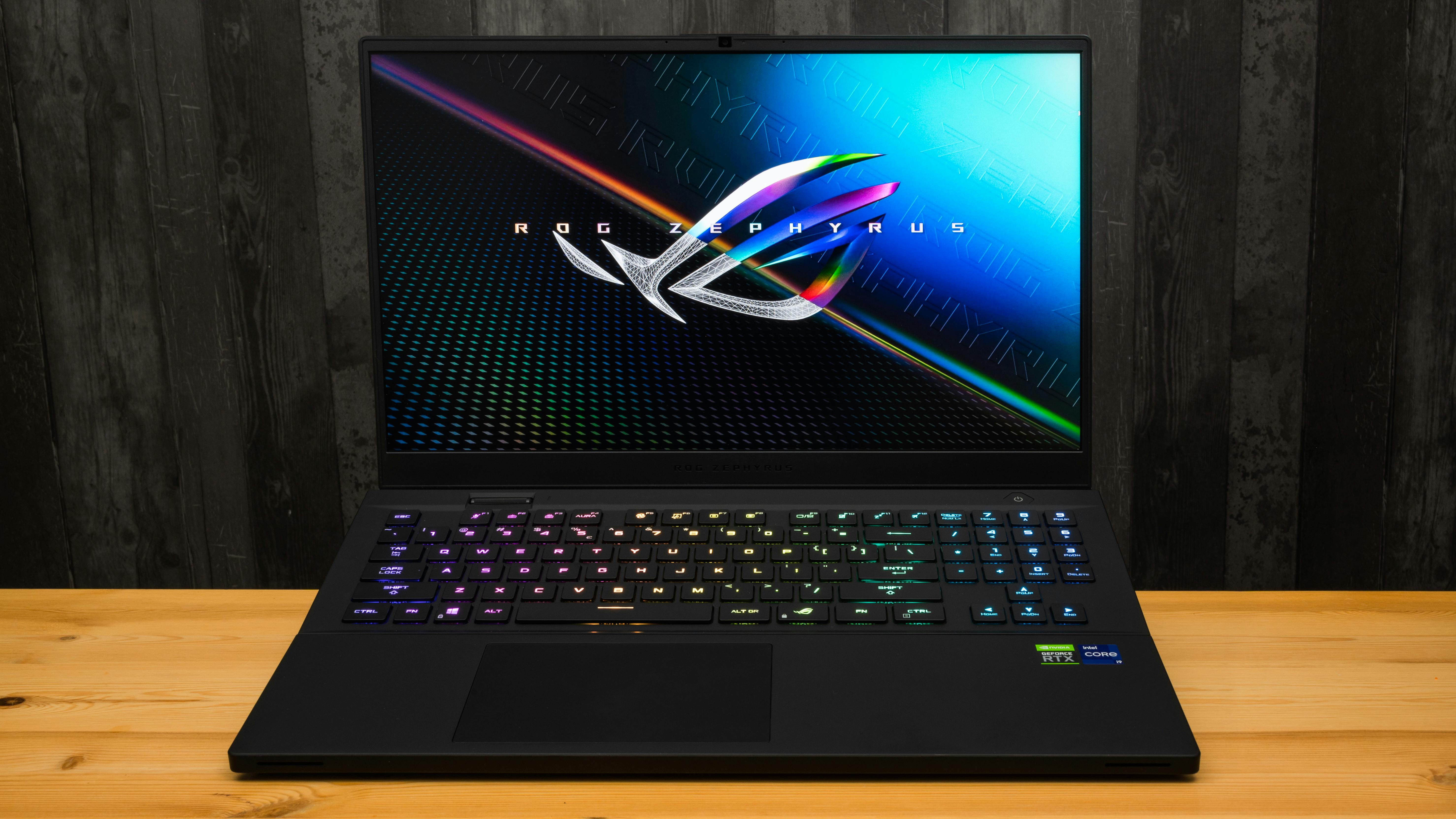 De ROG Zephyrus S17 verpakt veel luxe in een strakke behuizing