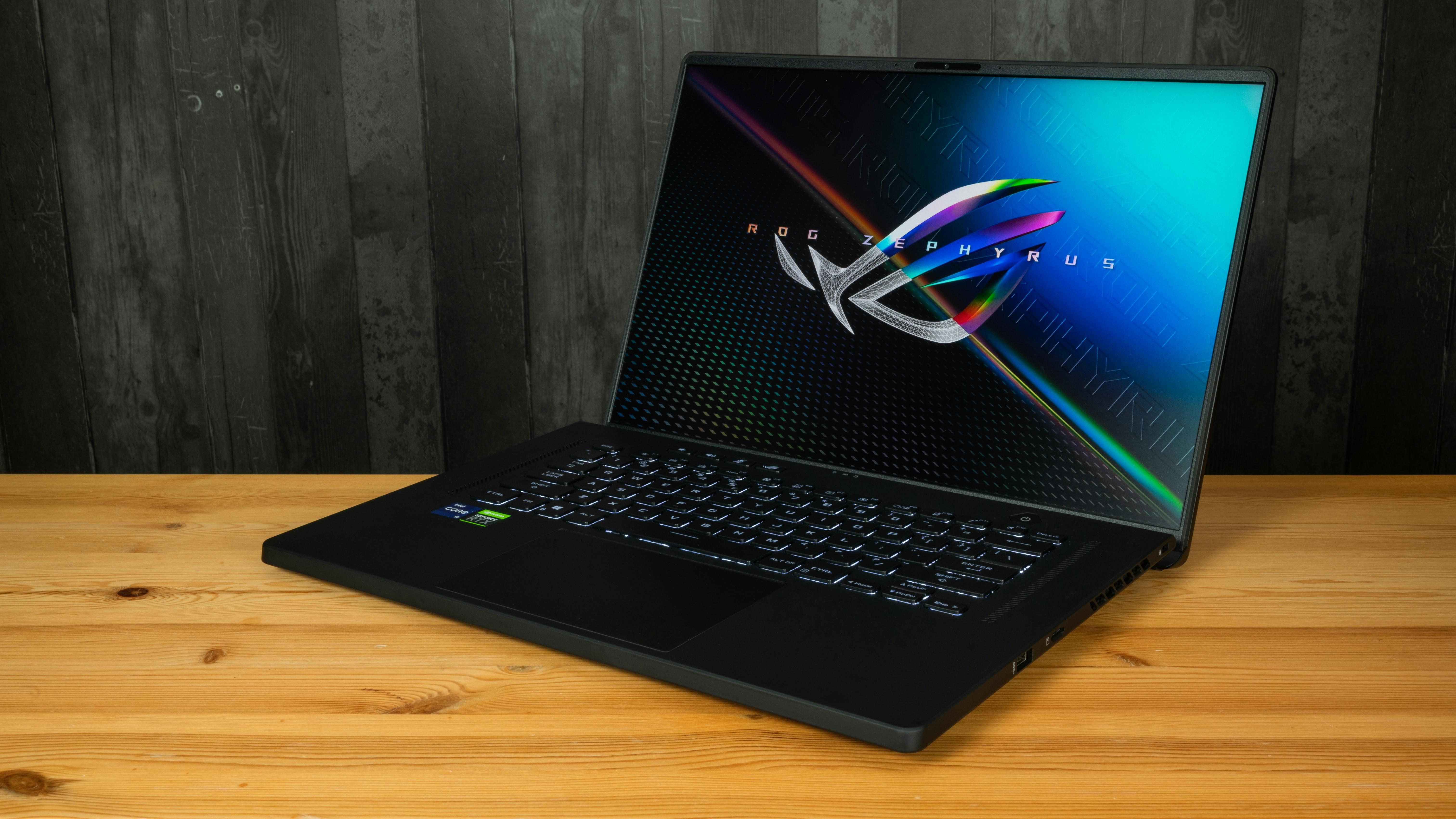 De ROG Zephyrus M16 laat zien hoe je een gamelaptop zakelijk maakt