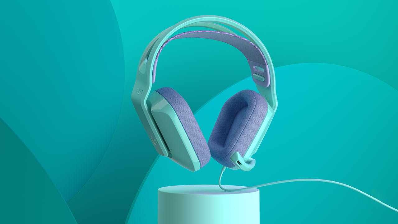 De Logitech G335 gaming headset is een kleurrijke budgetoptie met een matige klank