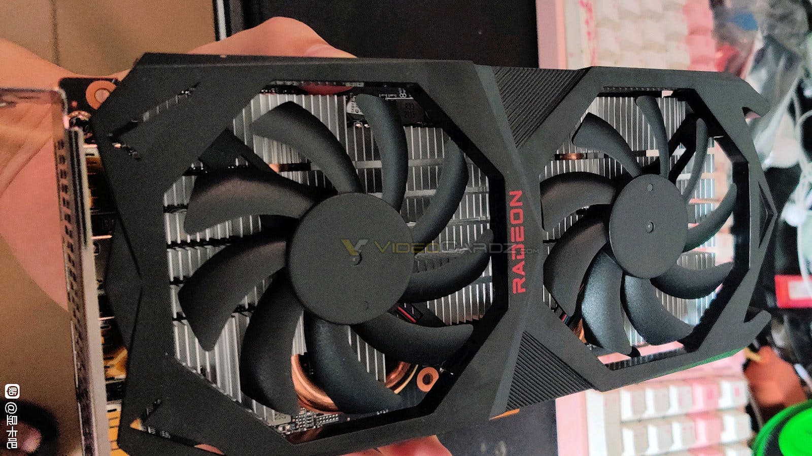 Radeon RX 6600 XT duikt op met foto's en mining-benchmarks