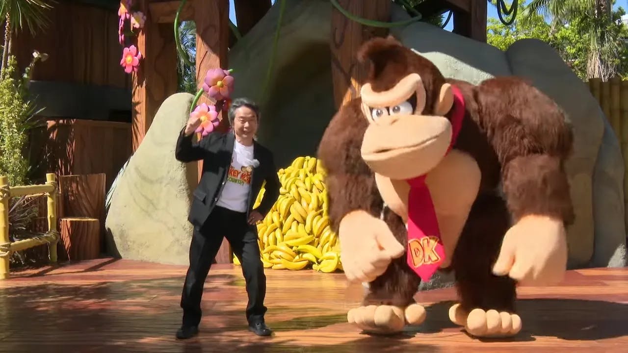 Miyamoto geeft rondleiding in Donkey Kong-gedeelte van Super Nintendo World