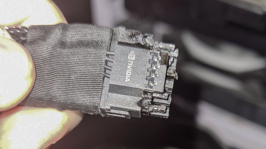 gesmolten-rtx-4090-stroomkabel.jpg Meldingen van gesmolten RTX 4090-stroomkabels duiken op