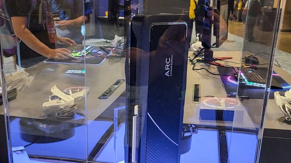 intel-arc-limited-edition.jpg Intel stelt Arc-videokaart tentoon op IEM Dallas