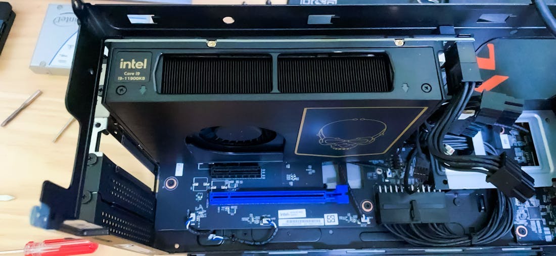 intel-core-i9-11900kb-nuc-11-extreme-beast-canyon.png Intel Core i9-11900KB duikt op in benchmark-database