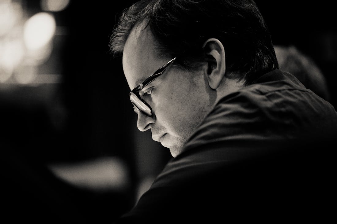 GC_HeadshotAIRStudios.jpg Ori-componist Gareth Coker: ’Will of the Wisps-soundtrack is een stuk langer’